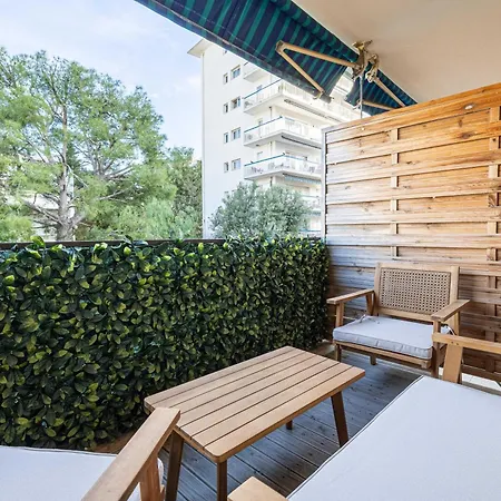 Renovated With Parking & Terrace - Palm Lejlighed *